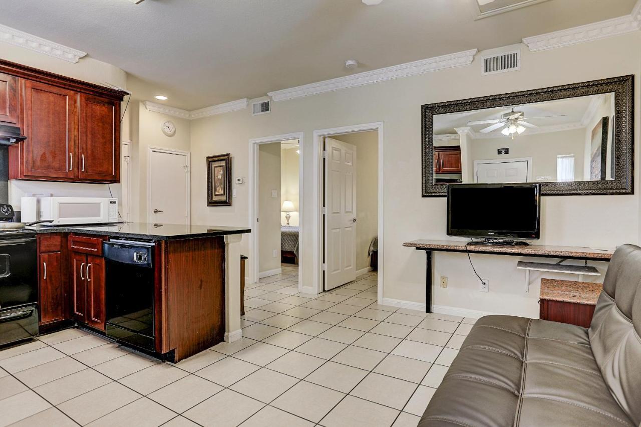 Villa Corporate 2 Bedroom Suite Furnished Condo Houston Eksteriør bilde