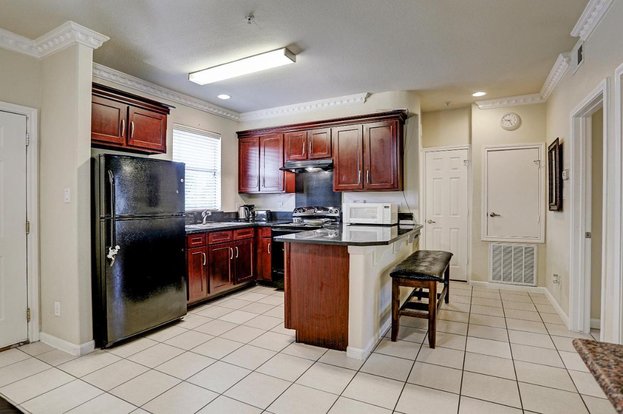 Villa Corporate 2 Bedroom Suite Furnished Condo Houston Eksteriør bilde